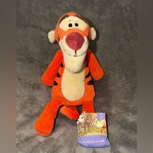 Scentsy Buddy Tigger Winnie Pooh Plush Stuffed Animal 15" With Disney Scent Pak